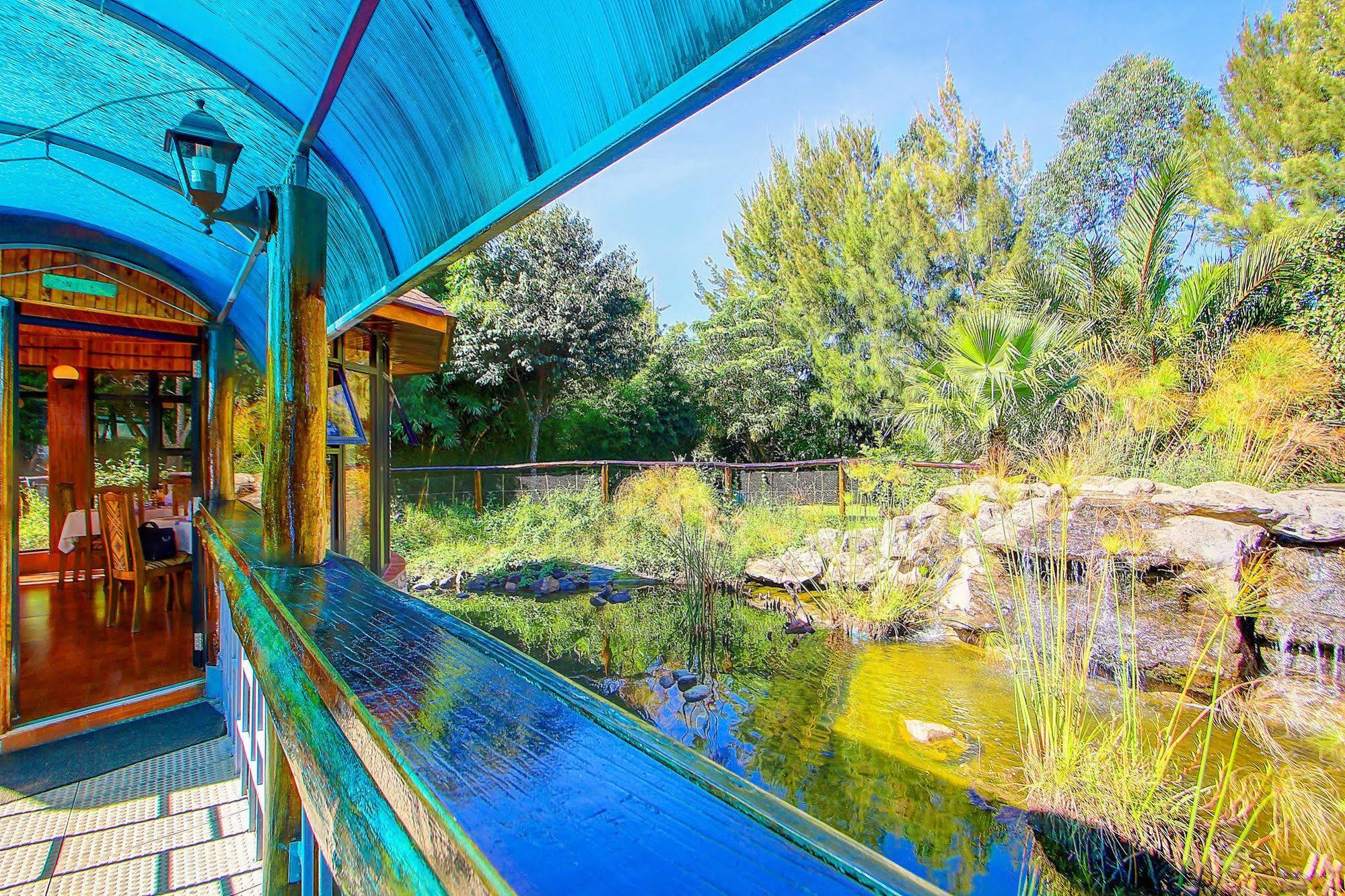 Poa Place Resort & Hotel - Where Nature Meets Comfort Елдорет Екстериор снимка