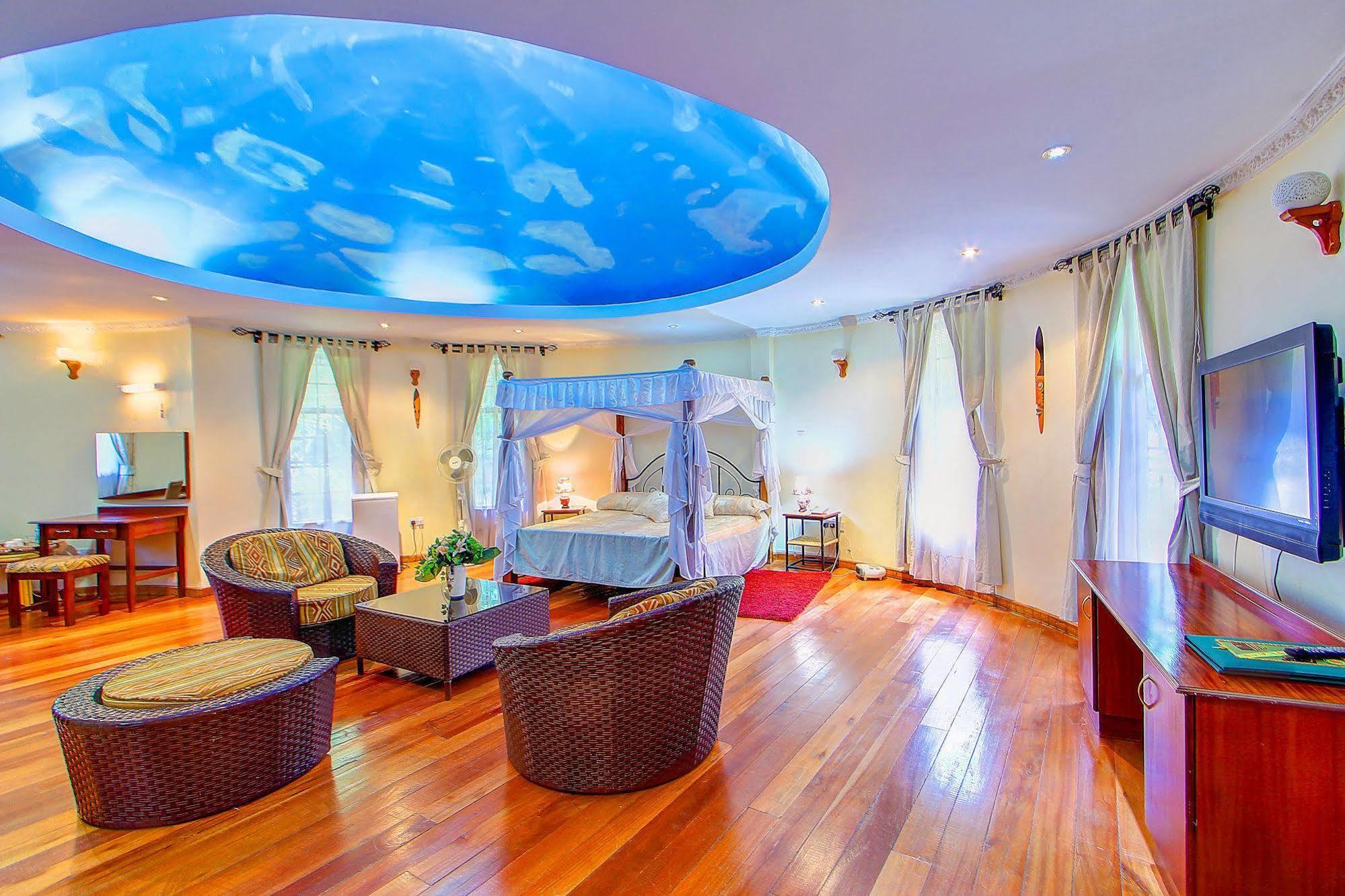 Poa Place Resort & Hotel - Where Nature Meets Comfort Елдорет Екстериор снимка